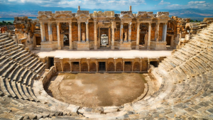 Efes Antik Tiyatro